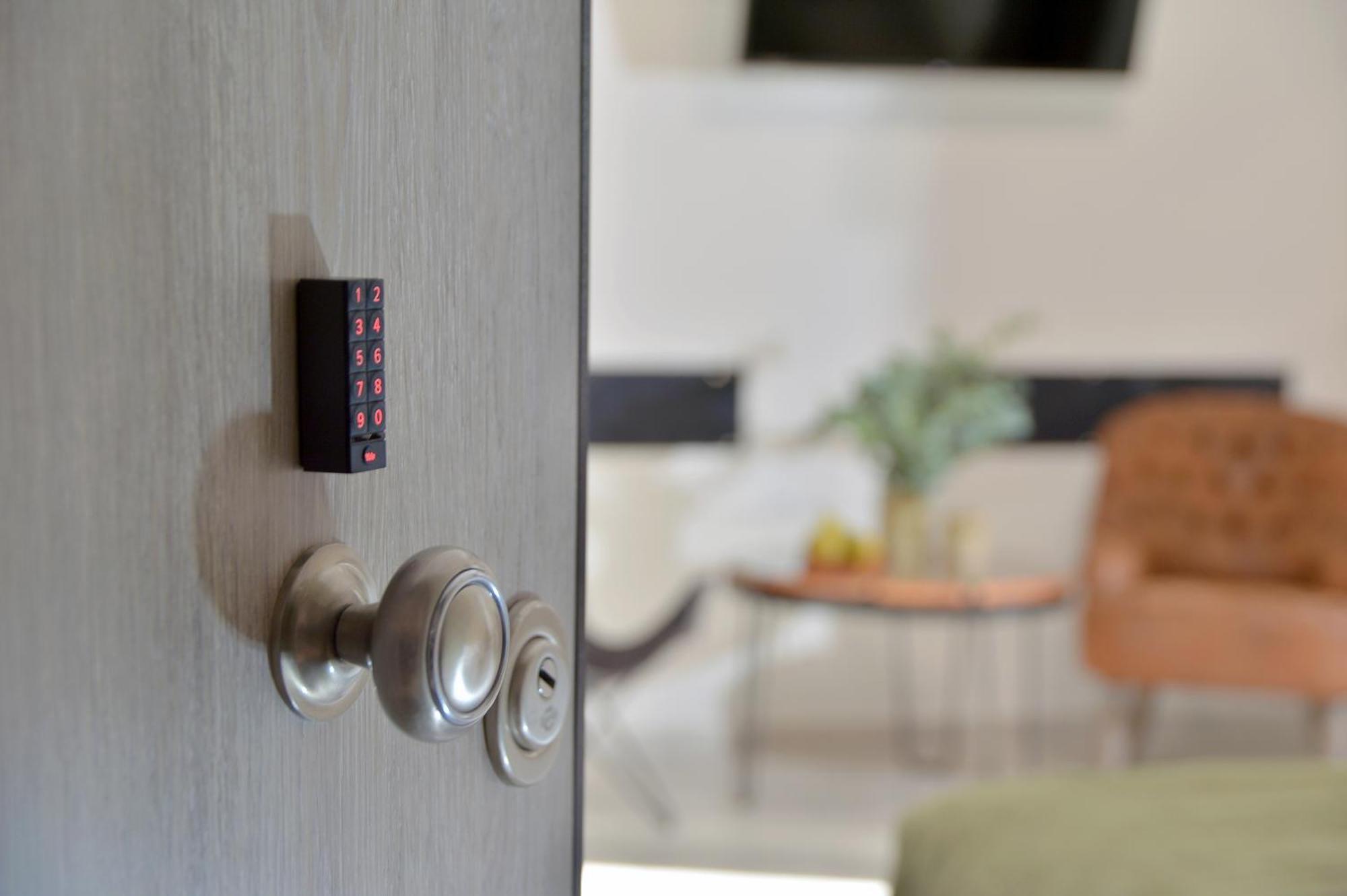 Alekos Apartments 2 Netflix, Self Check-In أثينا المظهر الخارجي الصورة