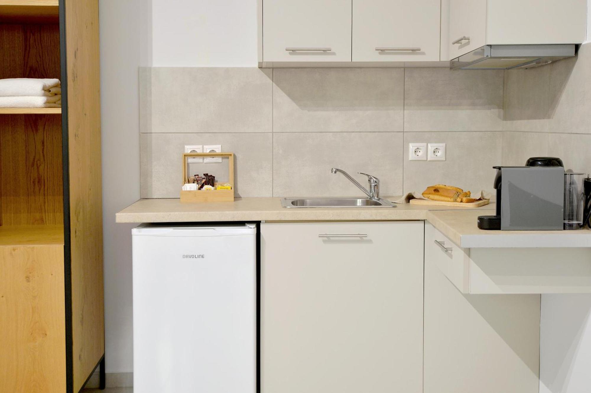 Alekos Apartments 2 Netflix, Self Check-In أثينا المظهر الخارجي الصورة
